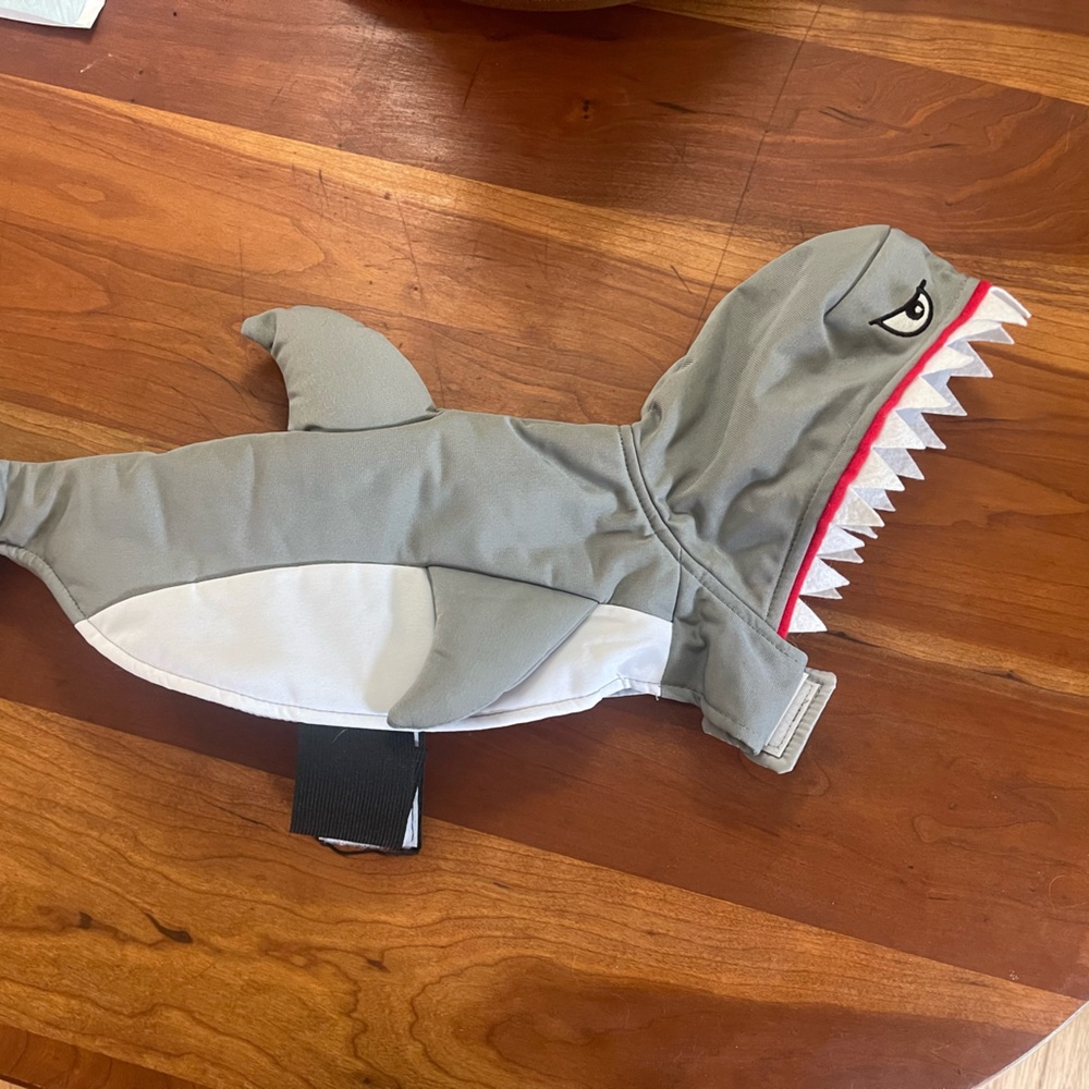 Halloween Shark Costume for smaller Dog size Medium - See Pics